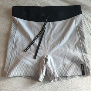 Bandit Running x ASICS Cadence Stripe 5” Compression Shorts - Medium